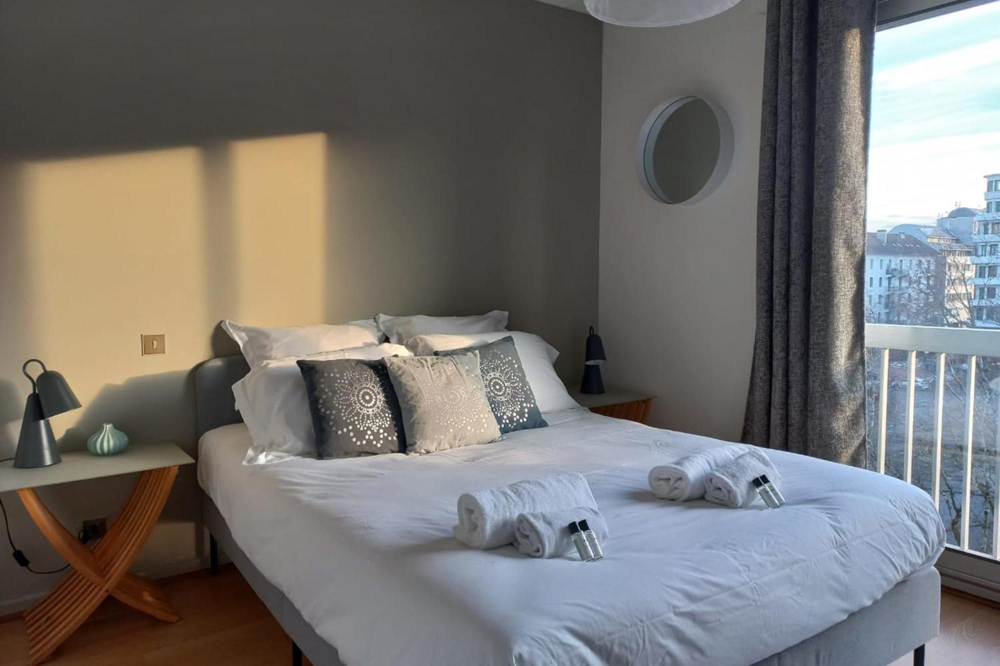 Tournette-Comfortable And Quiet Luxury Apartment Аннесі Екстер'єр фото
